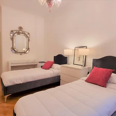 Palazzo Crispi - Boutique Apartment Trieste Exterior photo